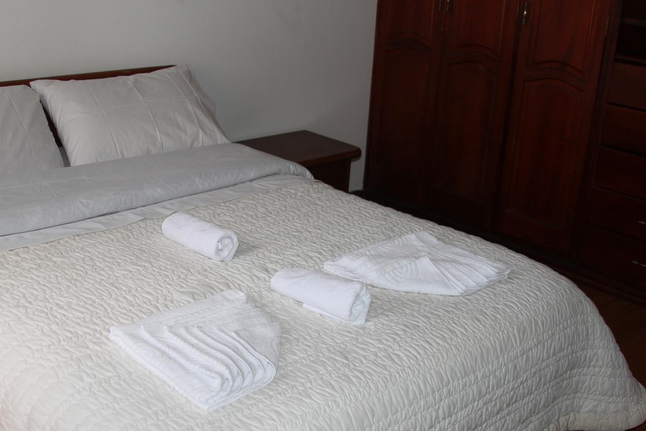 D'Lujo Bed & Breakfast Богота Екстериор снимка