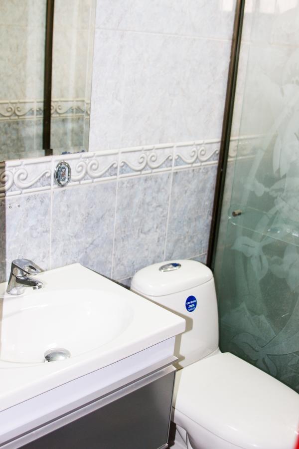 D'Lujo Bed & Breakfast Богота Екстериор снимка