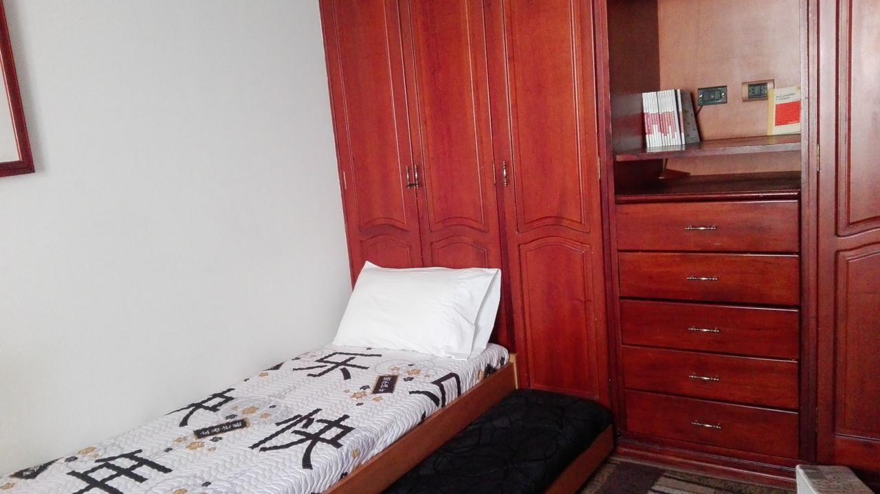 D'Lujo Bed & Breakfast Богота Екстериор снимка