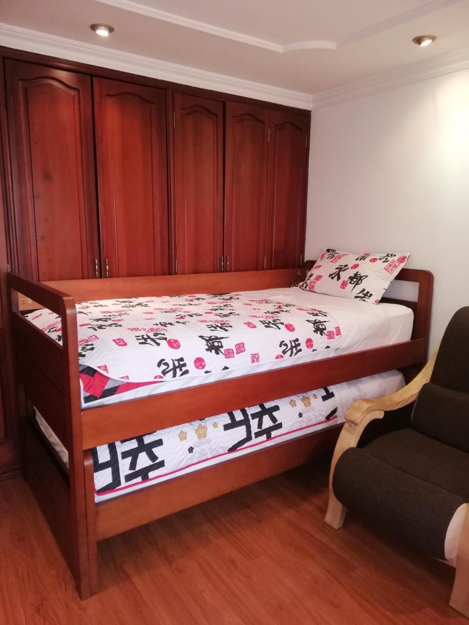 D'Lujo Bed & Breakfast Богота Екстериор снимка